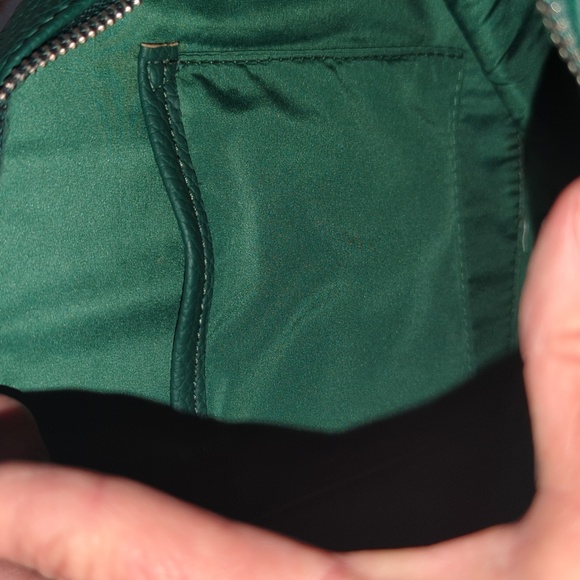 Green vegan leather Madden Girl crossbody purse - Picture 10 of 13